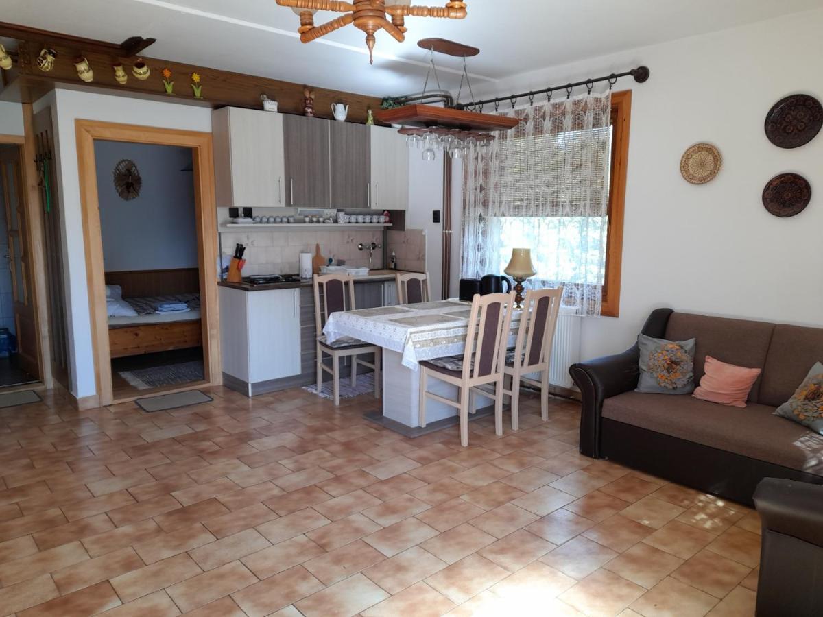 Harmonia Vendeghaz 100 Meterre Az Igali Gyogyfuerdotol Apartment Exterior foto