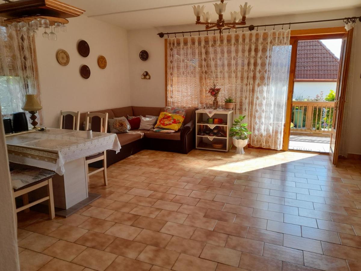 Harmonia Vendeghaz 100 Meterre Az Igali Gyogyfuerdotol Apartment Exterior foto