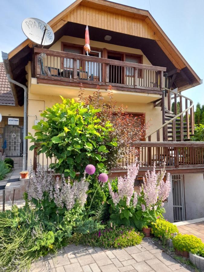 Harmonia Vendeghaz 100 Meterre Az Igali Gyogyfuerdotol Apartment Exterior foto