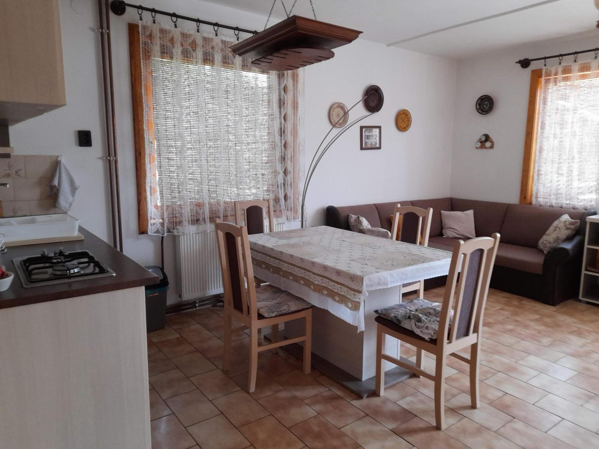 Harmonia Vendeghaz 100 Meterre Az Igali Gyogyfuerdotol Apartment Exterior foto